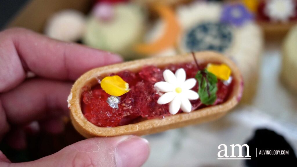 Singapore Mooncake Guide 2026: 14 Mooncake Collections Worth Trying This Mid-Autumn Singapore Mooncake Guide 2026: 14 Mooncake Collections Worth Trying This Mid-Autumn - Alvinology