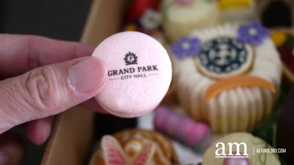 Singapore Mooncake Guide 2026: 14 Mooncake Collections Worth Trying This Mid-Autumn Singapore Mooncake Guide 2026: 14 Mooncake Collections Worth Trying This Mid-Autumn - Alvinology
