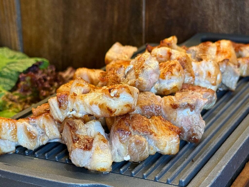 WHUCHU Opens At UE Square With Aged Jeju Pork And A Smoke-Free Korean BBQ Experience - Alvinology