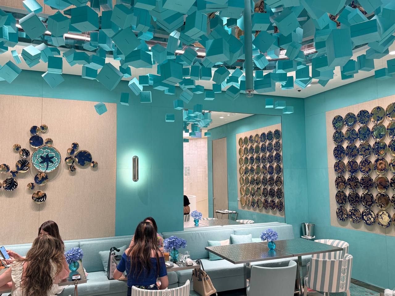 A First Look Inside Tiffany & Co.’s Blue Box Café At ION Orchard - Alvinology
