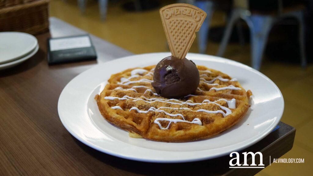 [Review] From Jumbo Blue Prawn Hokkien Mee to Muah Chee Waffles: Swensen's Delights with Reimagined Local Classics for SG61 - Alvinology