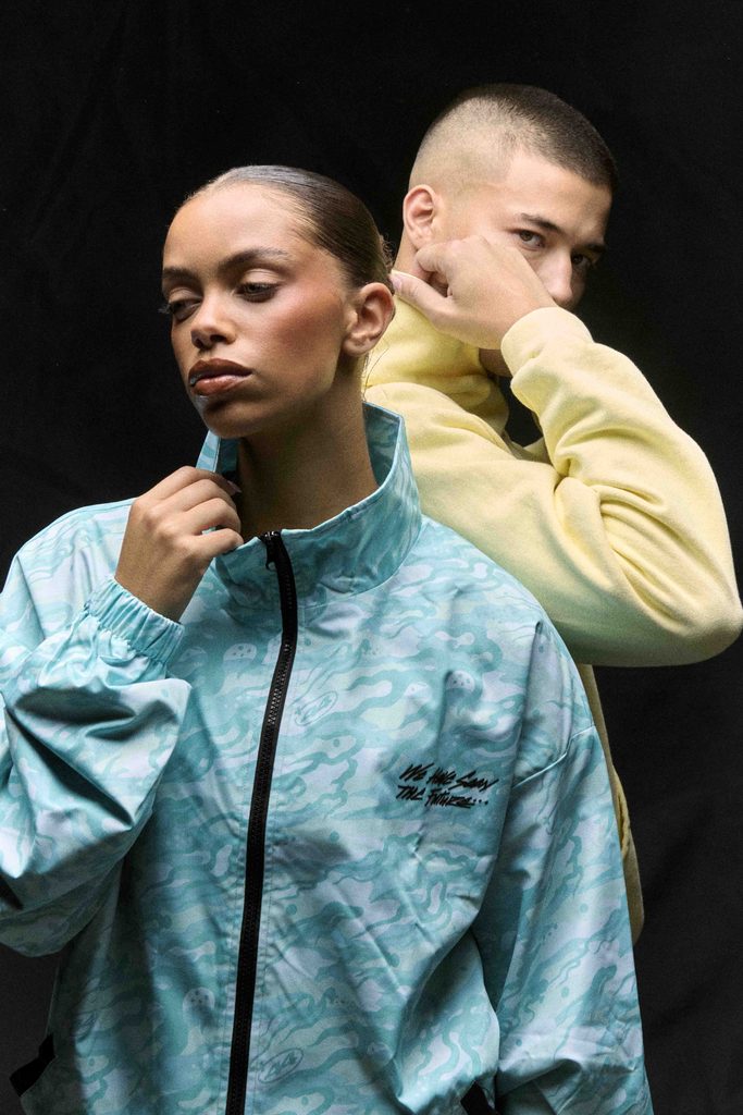 Lewis Hamilton Brings +44 and Almave to Southeast Asia with Marina Bay Sands - Alvinology
