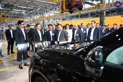 President Of Myanmar Visits VinFast Manufacturing Complex In Hai Phong - Alvinology