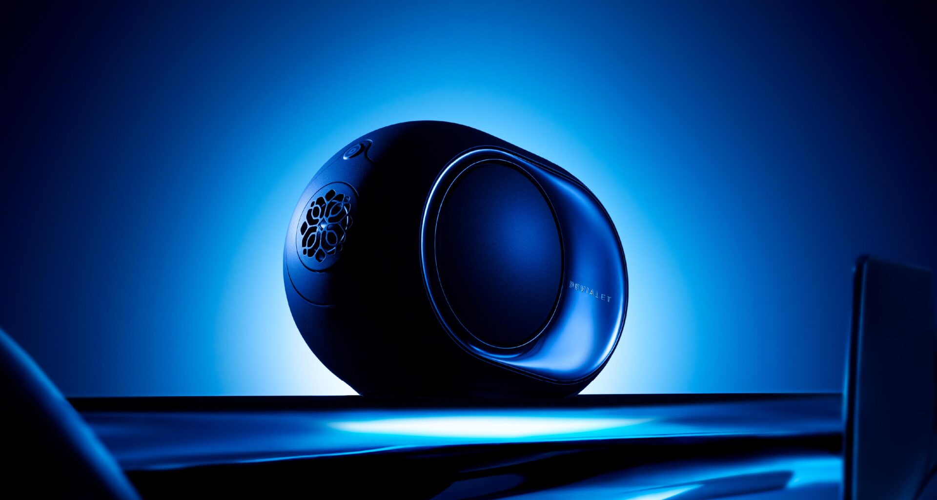Devialet Unveils Phantom Ultimate 98 dB in New Pulse Blue Finish, Fronted by F1 Driver Isack Hadjar - Alvinology