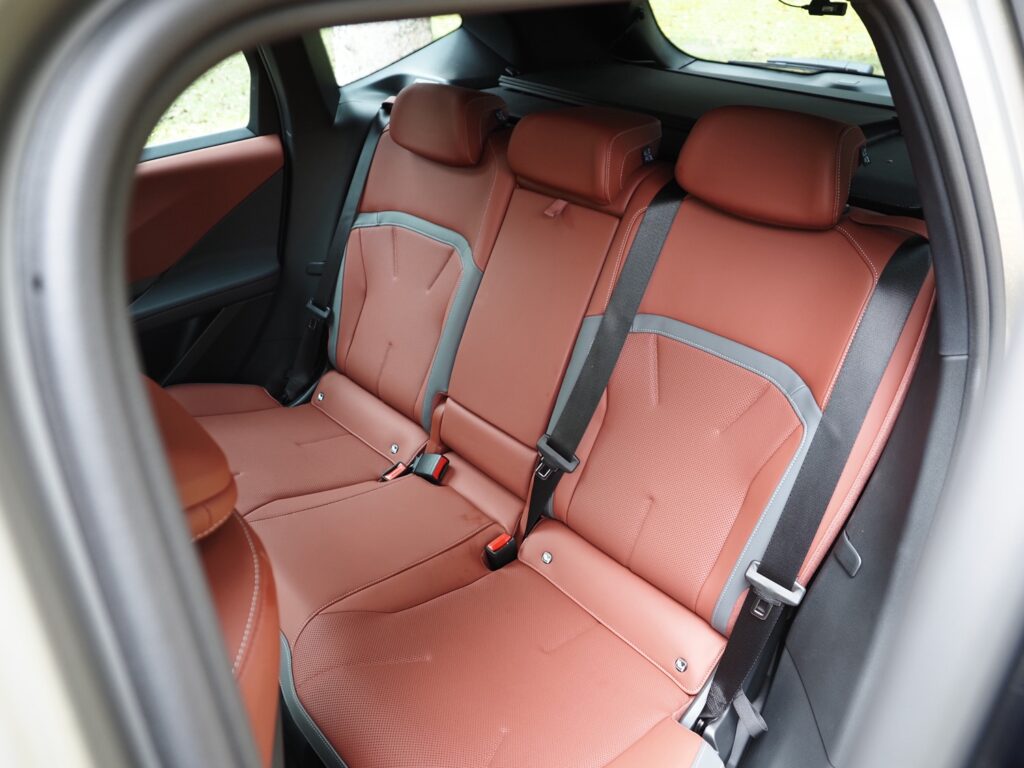 [Review] BMW iX3 50 xDrive (Neue Klasse): New Class - Alvinology