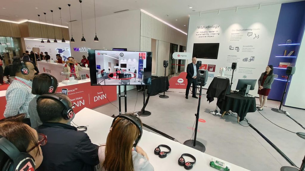 Signia Introduces MaX with Acoustic Intelligence to Tackle Real World Listening Challenges - Alvinology