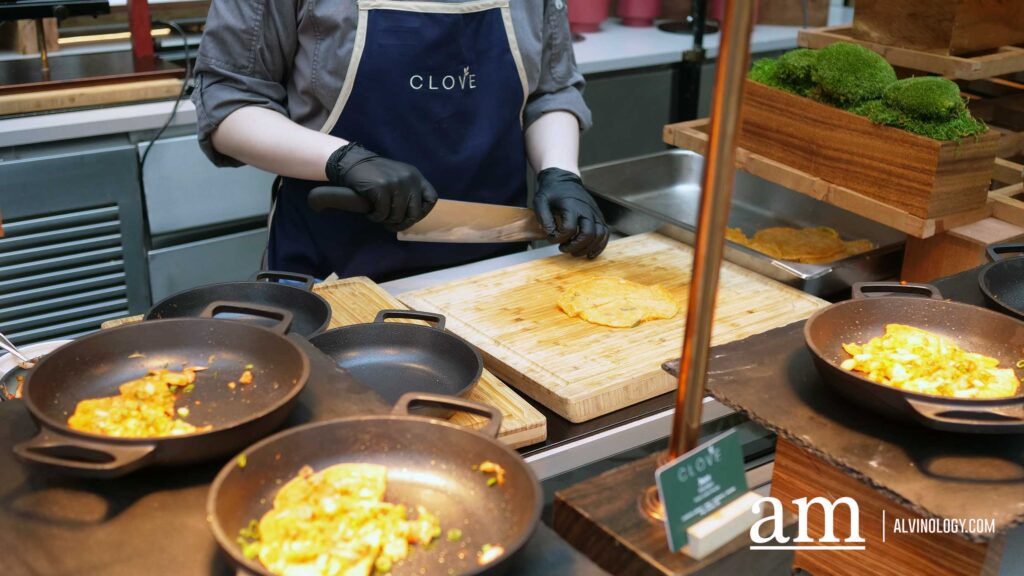 [Review] CLOVE’s Taste of Korea Buffet Brings Korean BBQ, Bossam and Street Food to Swissôtel The Stamford - Alvinology