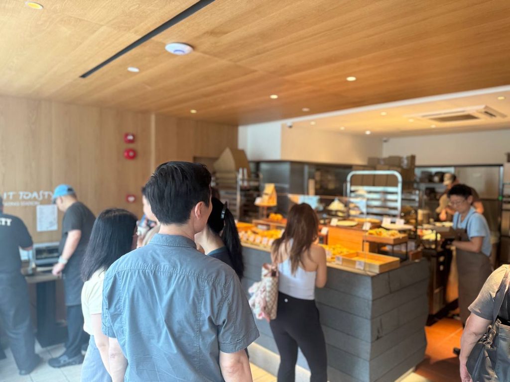 If You Love Ordering A Bit Of Everything, You’ll Like AO, Claymore’s Newest Dinner Spot - Alvinology