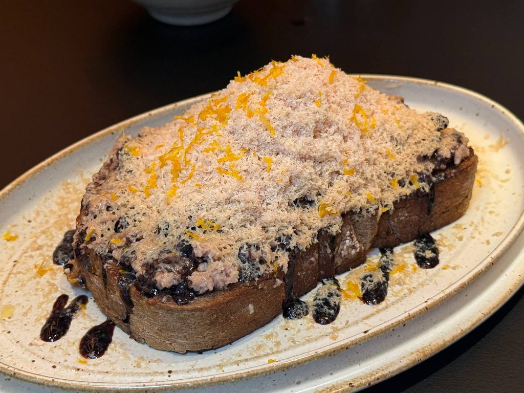 If You Love Ordering A Bit Of Everything, You’ll Like AO, Claymore’s Newest Dinner Spot - Alvinology