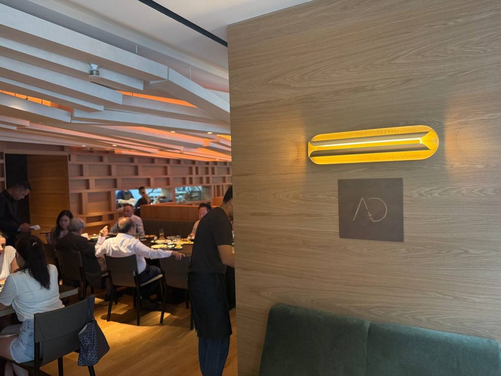 If You Love Ordering A Bit Of Everything, You’ll Like AO, Claymore’s Newest Dinner Spot - Alvinology