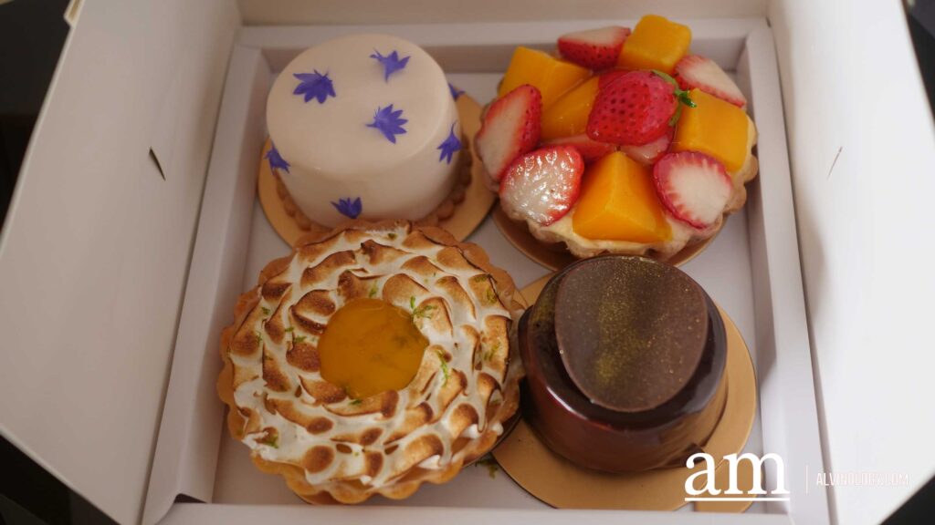 [Review] The Shop at Grand Hyatt Singapore: Cakes, Bakes, Martinis and Gourmet Treats to Take Home - Alvinology