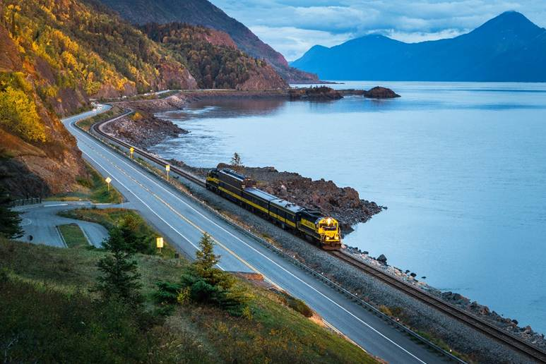 Brand USA Celebrates 200 Years of American Rail Travel in 2027 with Scenic Train Journeys and Unique Railway Stays - Alvinology
