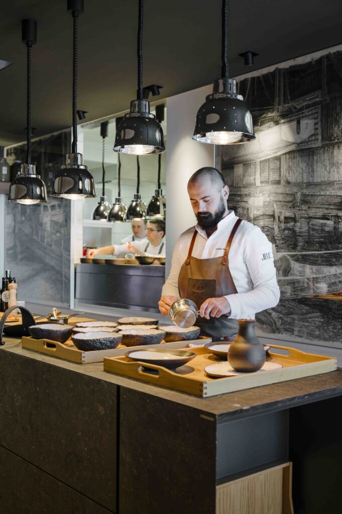 Andaz Singapore Celebrates 60 Years of Austria-Singapore Ties with Michelin-Starred Chef Lukas Nagl - Alvinology