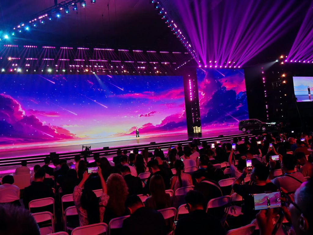 VOYAH DREAM 9 Makes Global Debut in Beijing, Bringing Chinese Luxury to the Premium MPV Market - Alvinology