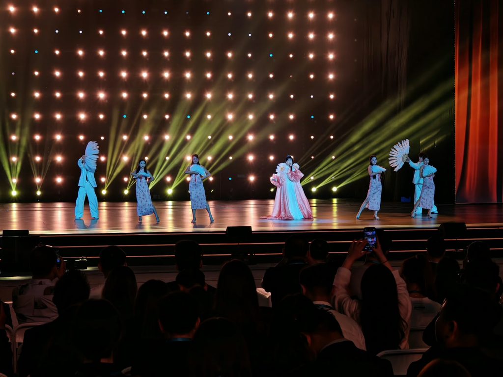 VOYAH DREAM 9 Makes Global Debut in Beijing, Bringing Chinese Luxury to the Premium MPV Market - Alvinology