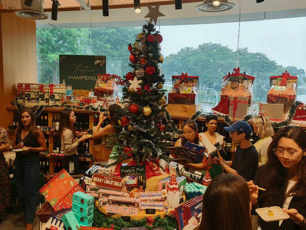 Little Farms Unveils Christmas 2026 Range with Festive Meal Sets, Hampers and Ready-to-Heat Dishes - Alvinology