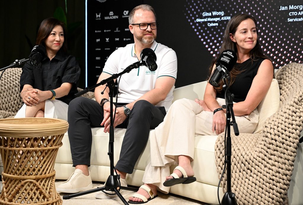 Aston Martin Aramco Brings AMR Network to Singapore to Explore the Speed of Change - Alvinology