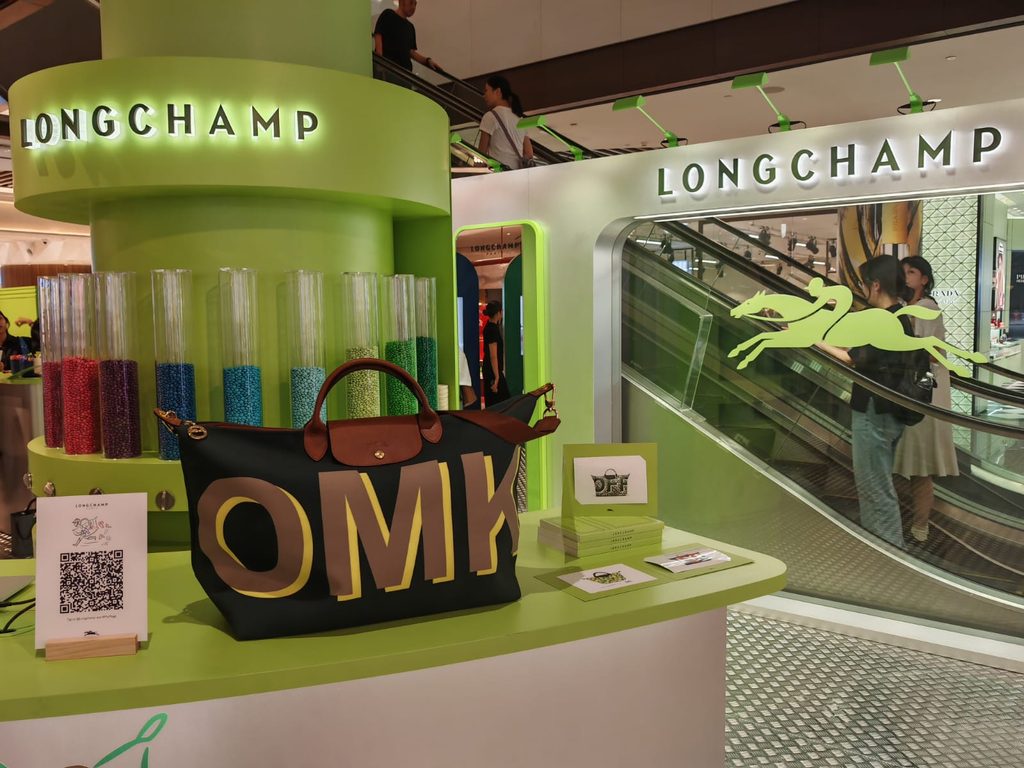 Longchamp Brings Exclusive My Pliage Customisation Event to Raffles City - Alvinology