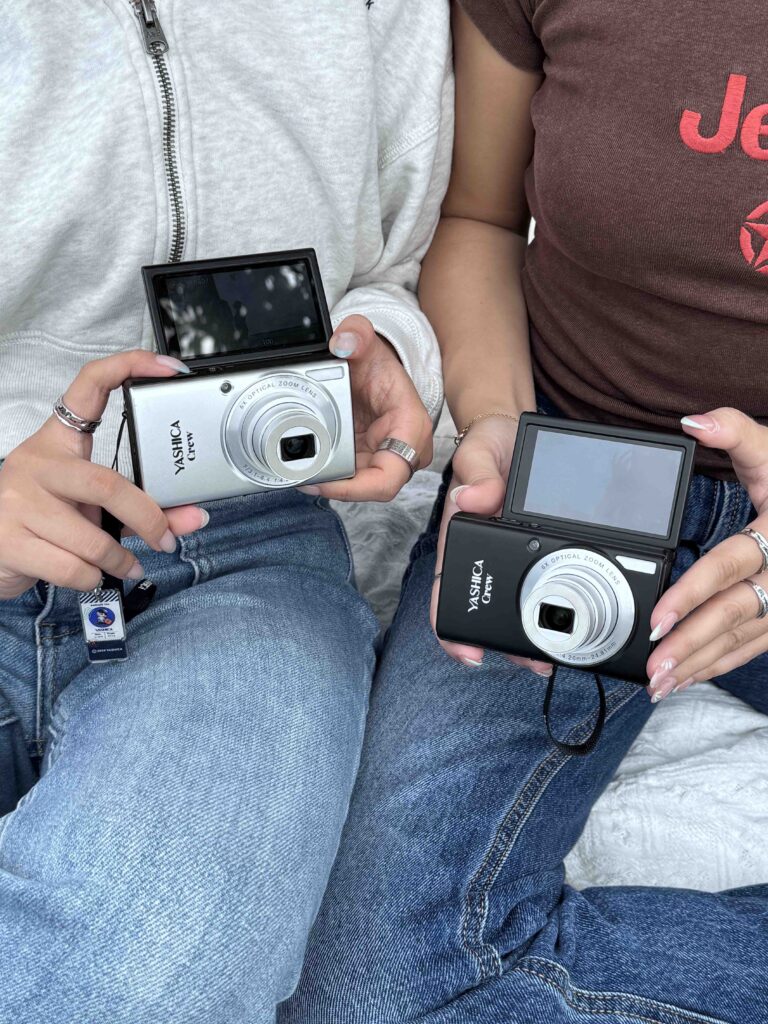 YASHICA Crew Compact Camera Packs 6x Optical Zoom, 4K Video and a 180-Degree Flip Screen - Alvinology
