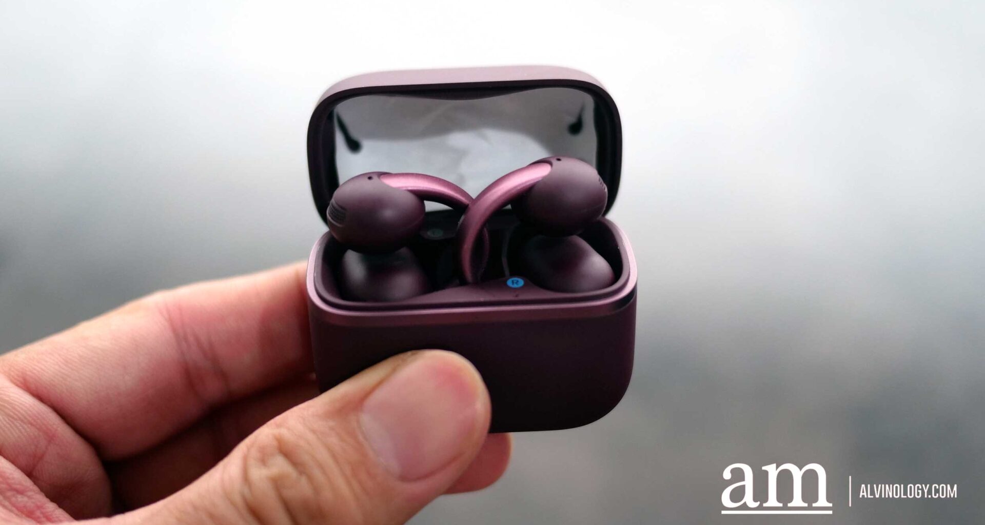 [Review] Anker's New AeroClip 2 Just Made Open-Ear Calls Guinness World Record Clear - Alvinology