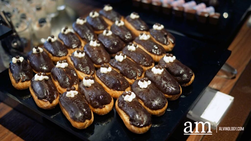 [Review] Curry On! Opus Bar and Grill Teams Up with Old Chang Kee for a Nostalgic Sunday Buffet - Alvinology