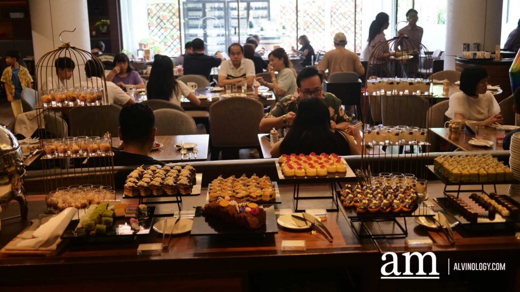 [Review] Curry On! Opus Bar and Grill Teams Up with Old Chang Kee for a Nostalgic Sunday Buffet - Alvinology