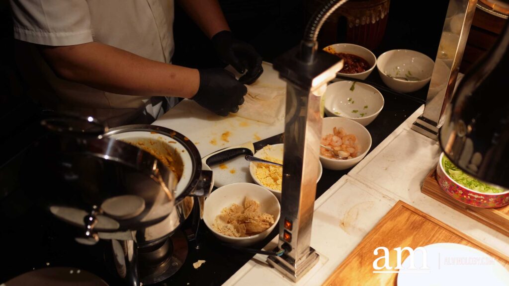[Review] Curry On! Opus Bar and Grill Teams Up with Old Chang Kee for a Nostalgic Sunday Buffet - Alvinology