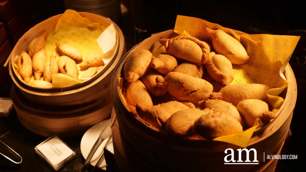 [Review] Curry On! Opus Bar and Grill Teams Up with Old Chang Kee for a Nostalgic Sunday Buffet - Alvinology