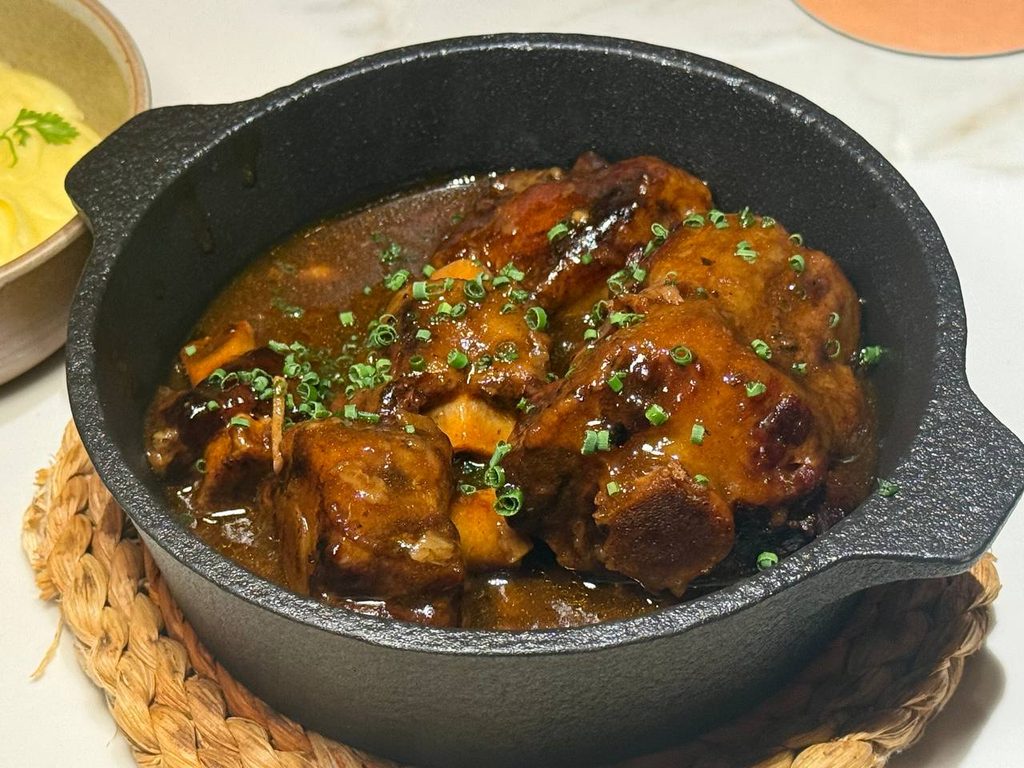 [Review] Carlitos Brings Barcelona-Style Tapas and a Hidden Gaudí-Inspired Bar to Joo Chiat - Alvinology