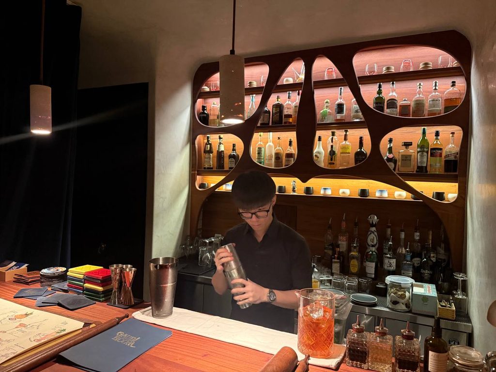 [Review] Carlitos Brings Barcelona-Style Tapas and a Hidden Gaudí-Inspired Bar to Joo Chiat - Alvinology